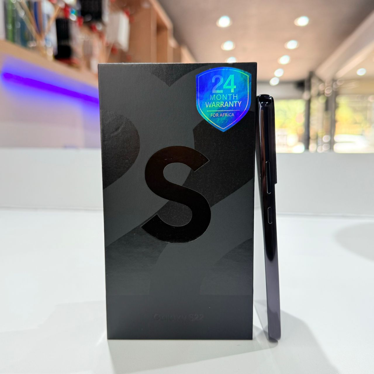 Used Samsung S22 - 256GB