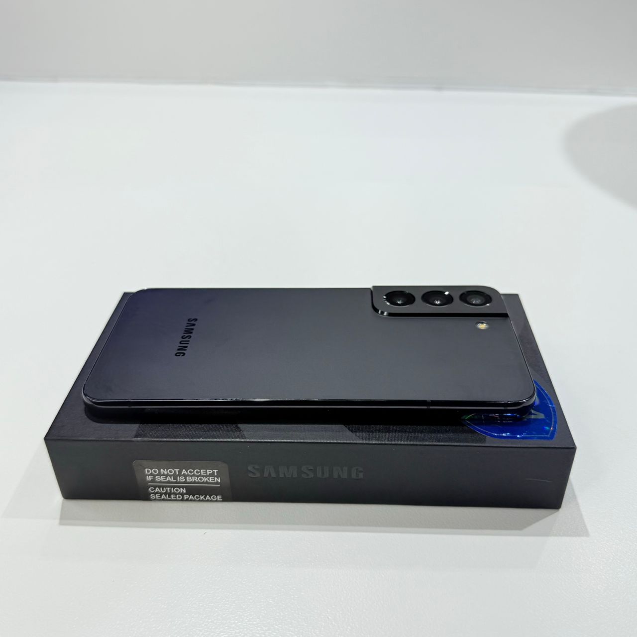 Used Samsung S22 - 256GB