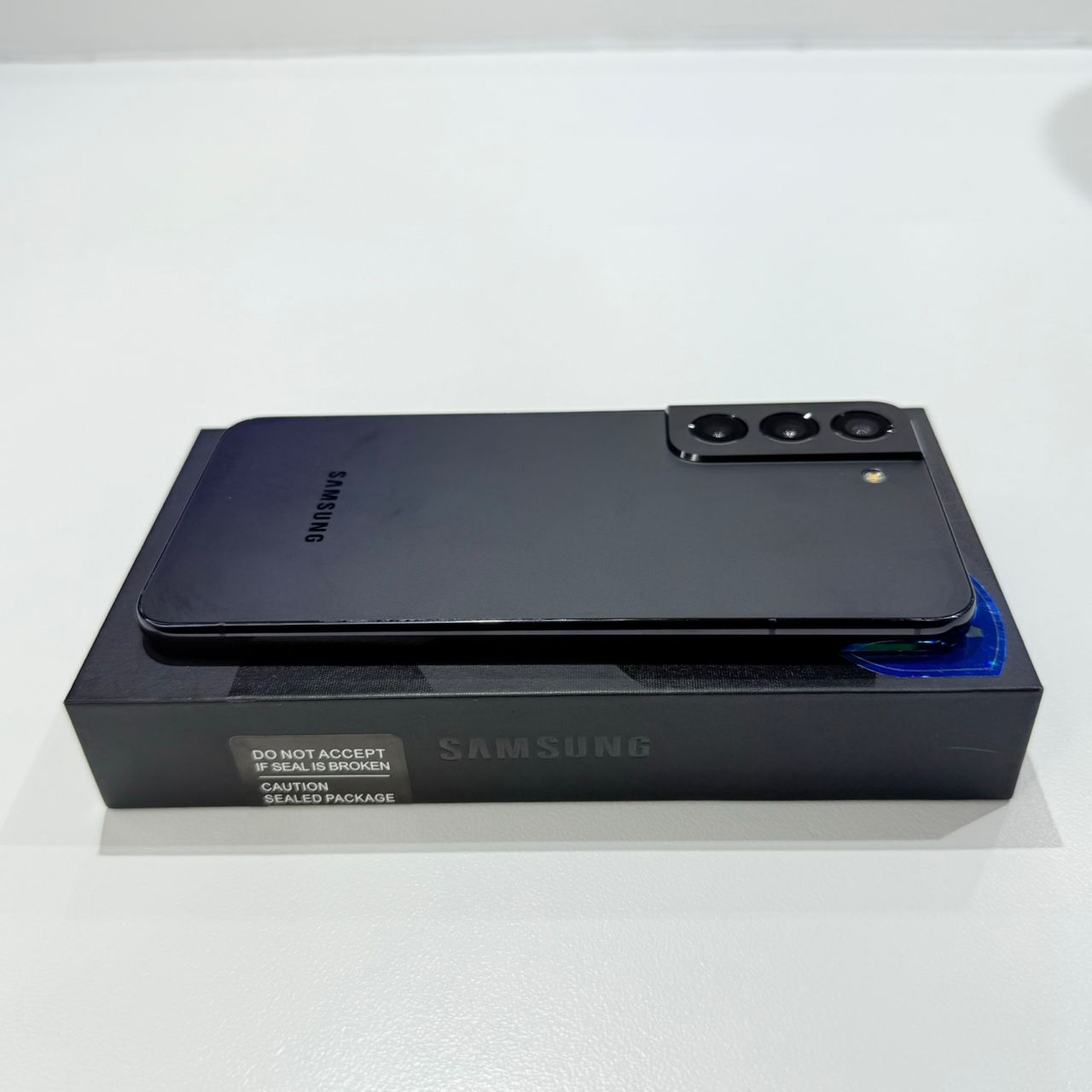 Used Samsung S22 - 256GB