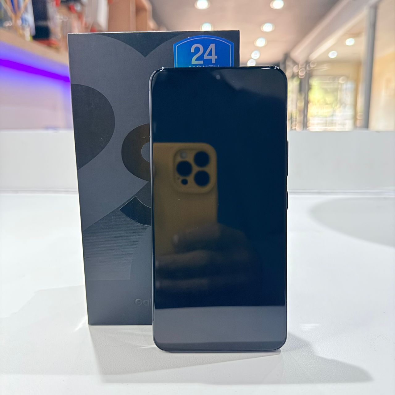 Used Samsung S22 - 256GB