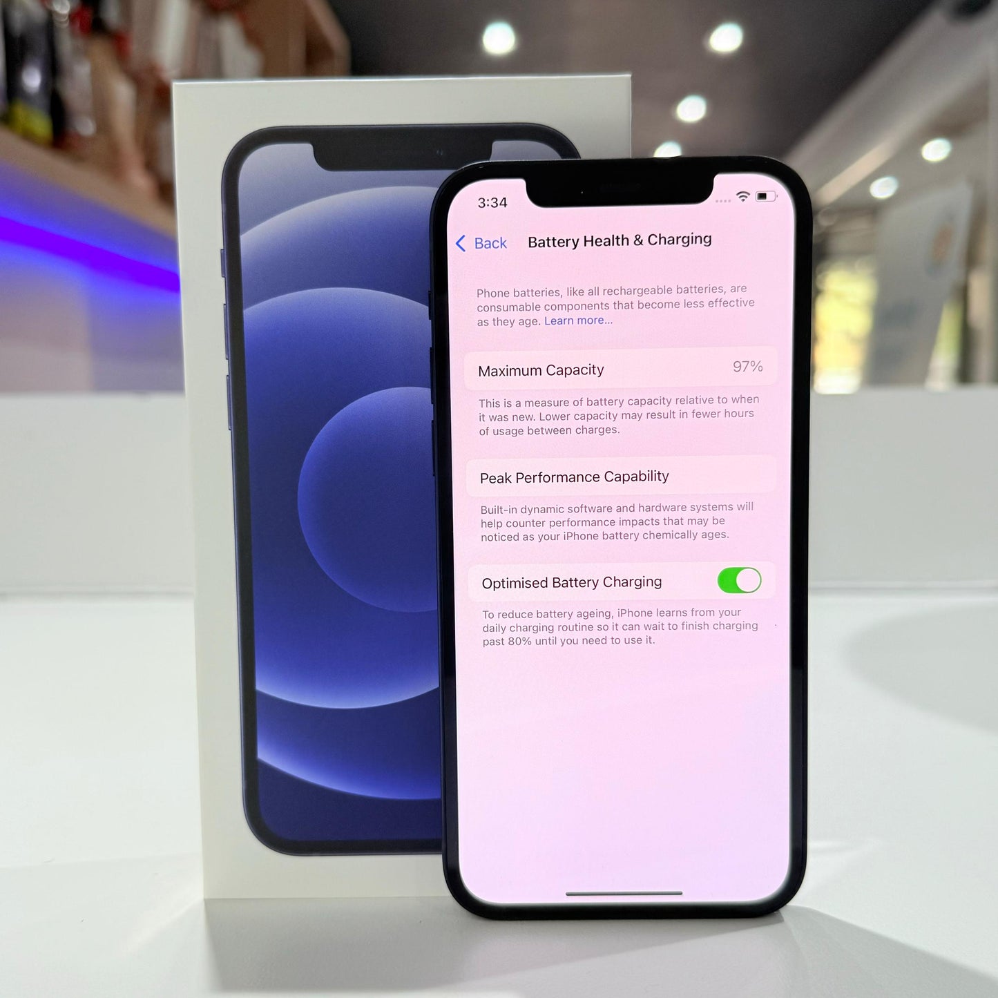 Used iPhone 12 - 64GB