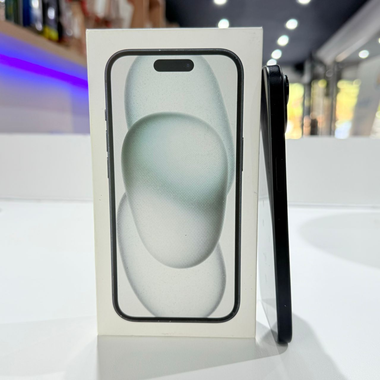 Used iPhone 15 128GB - Black