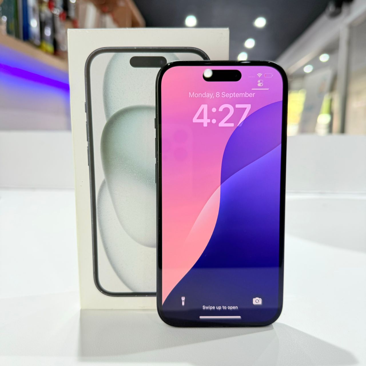 Used iPhone 15 128GB - Black