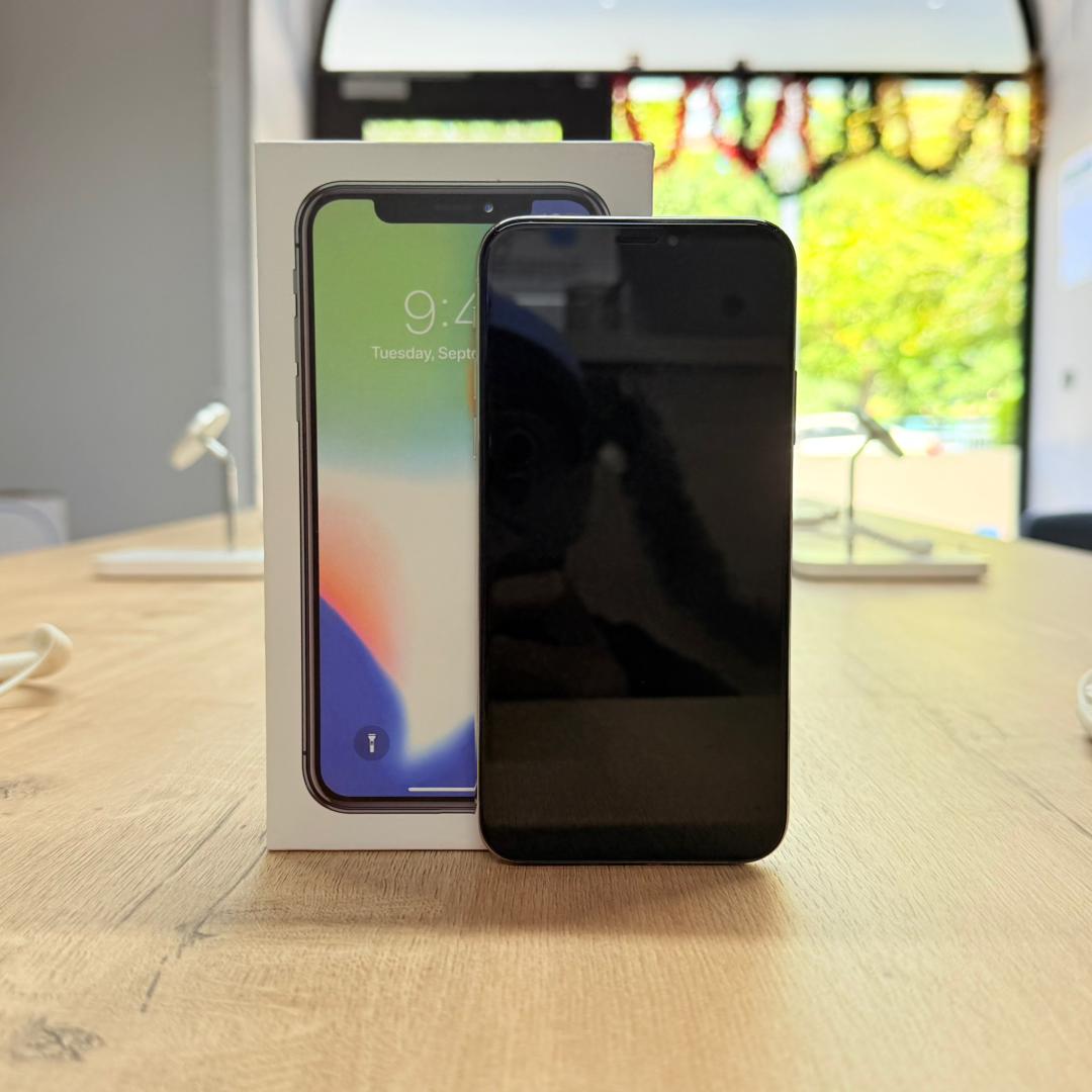 Used iPhone X 256GB - Silver
