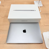 Used MacBook Air M1 Silver – 256GB (13-inch)