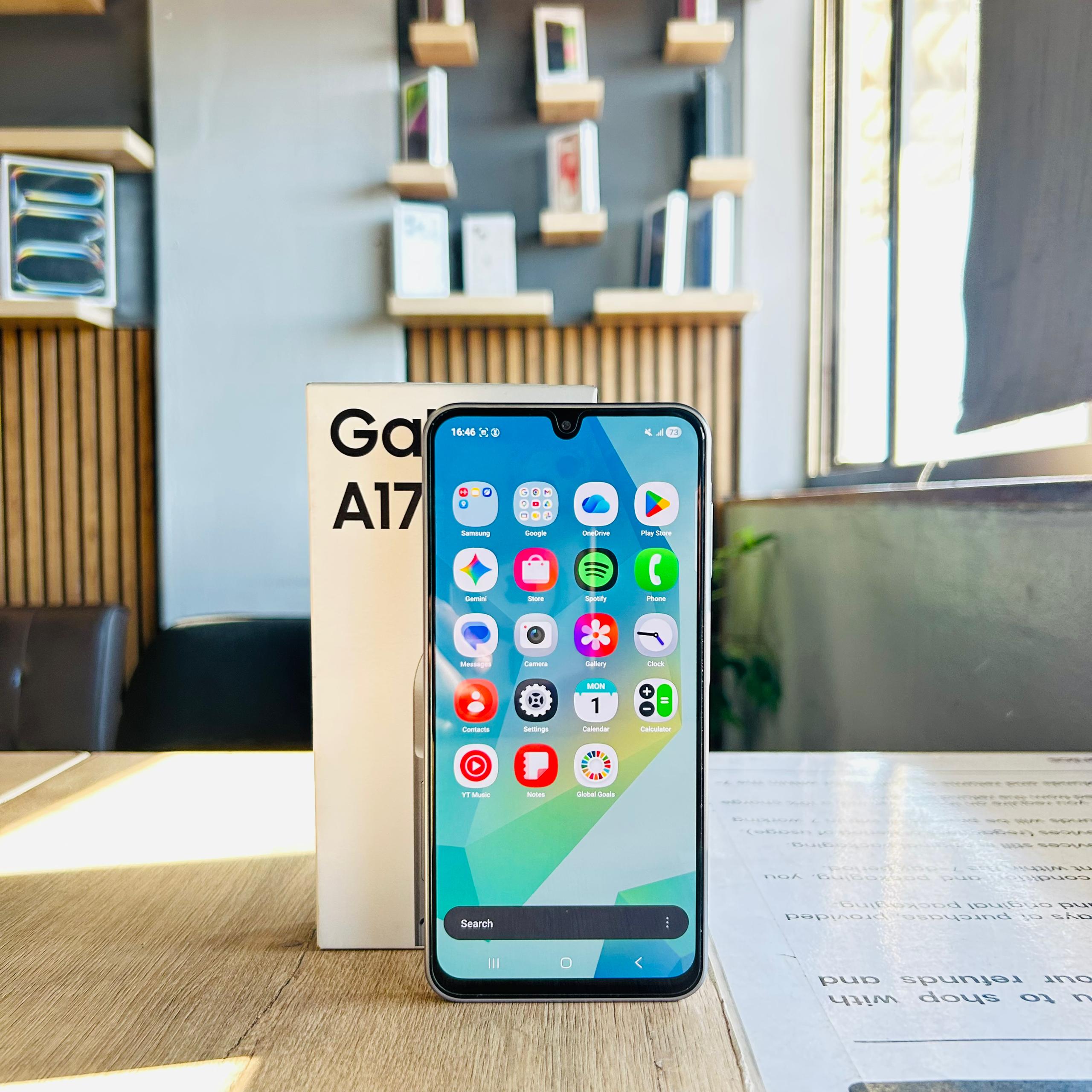 Used Samsungs (< N$10,000)
