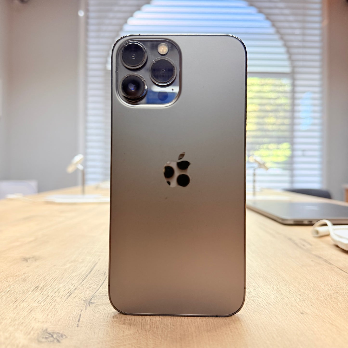 Used iPhone 13 Pro Max Graphite - 512GB/ BH 100%