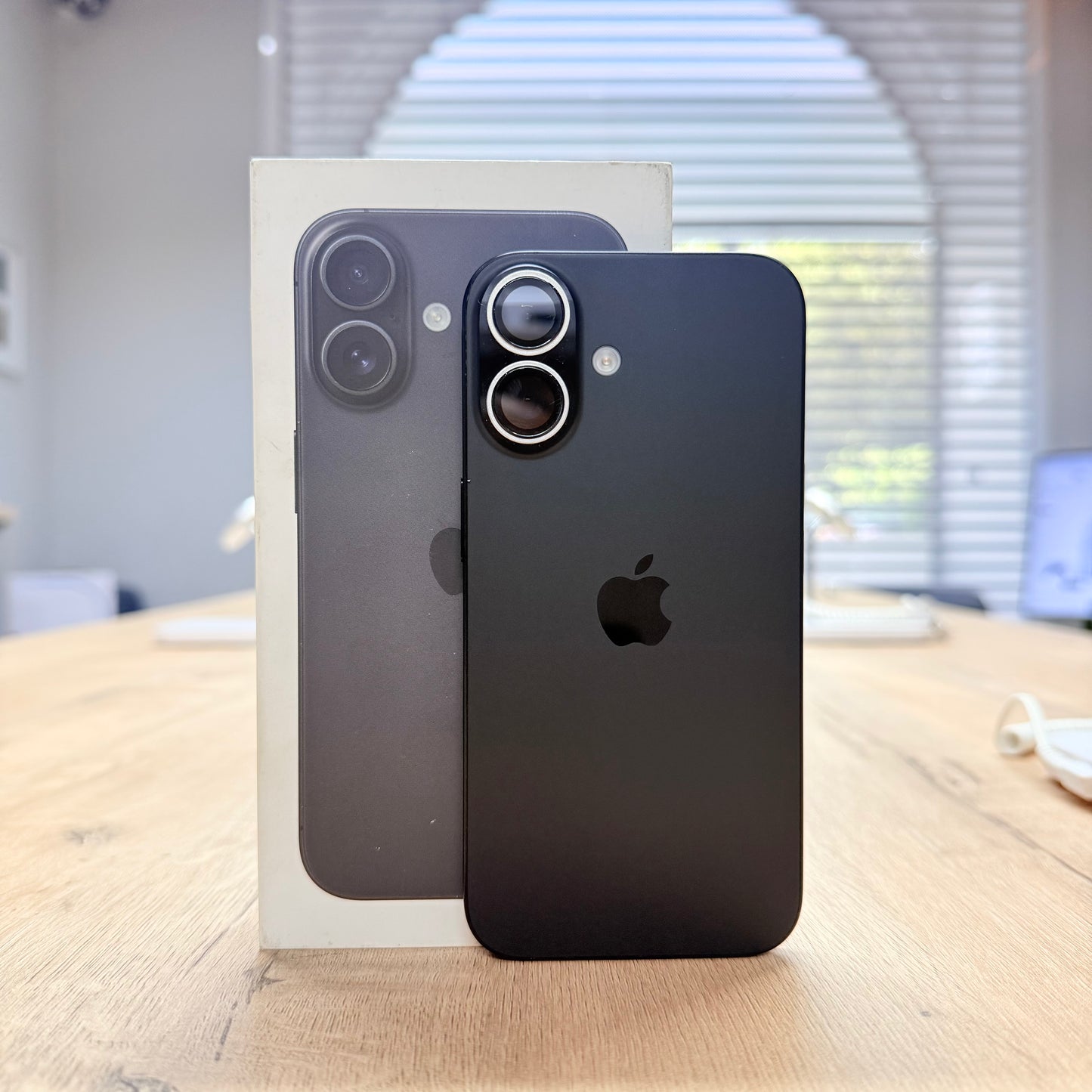 Used iPhone 16 Black - 128GB/BH 100%