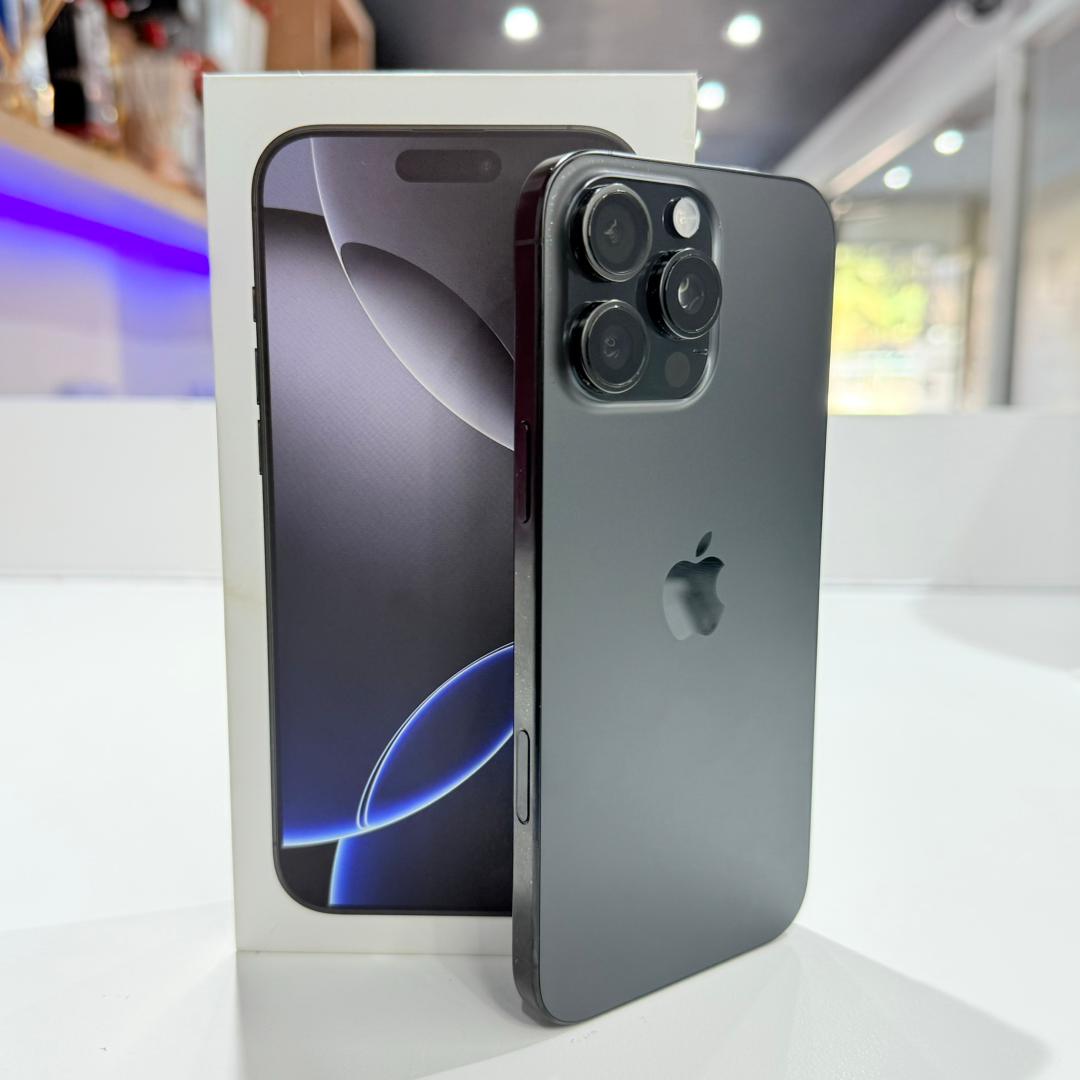 Used iPhone 16 Pro Max 256GB - Titanium Black
