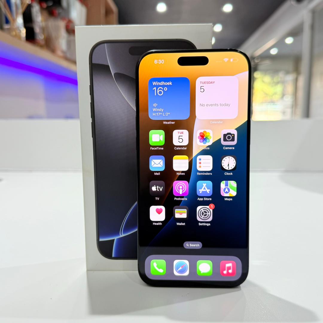 Used iPhone 16 Pro Max 256GB - Titanium Black