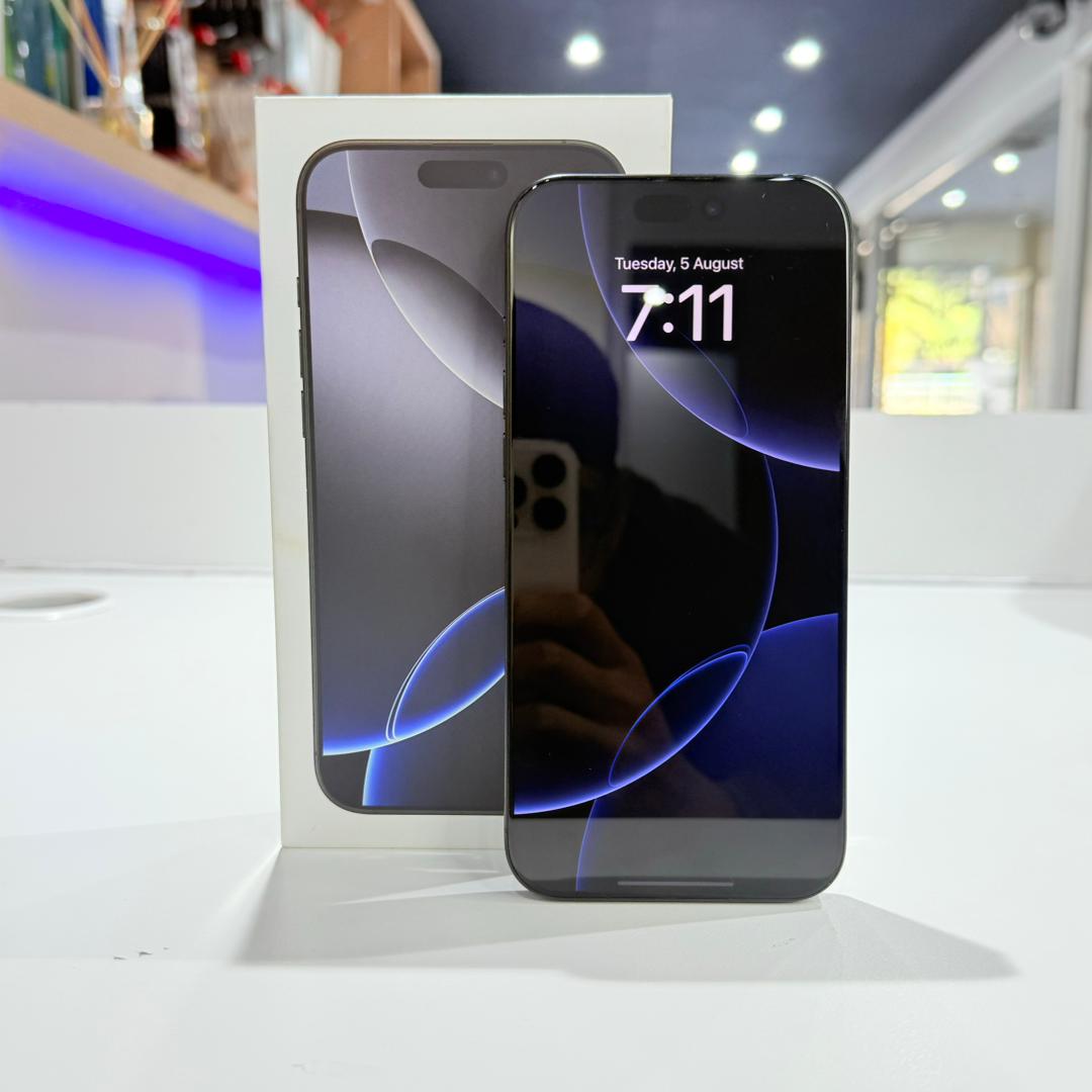 Used iPhone 16 Pro Max 256GB - Titanium Black