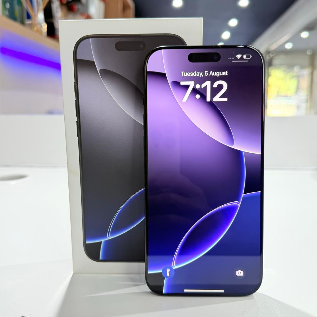 Used iPhone 16 Pro Max 256GB - Titanium Black